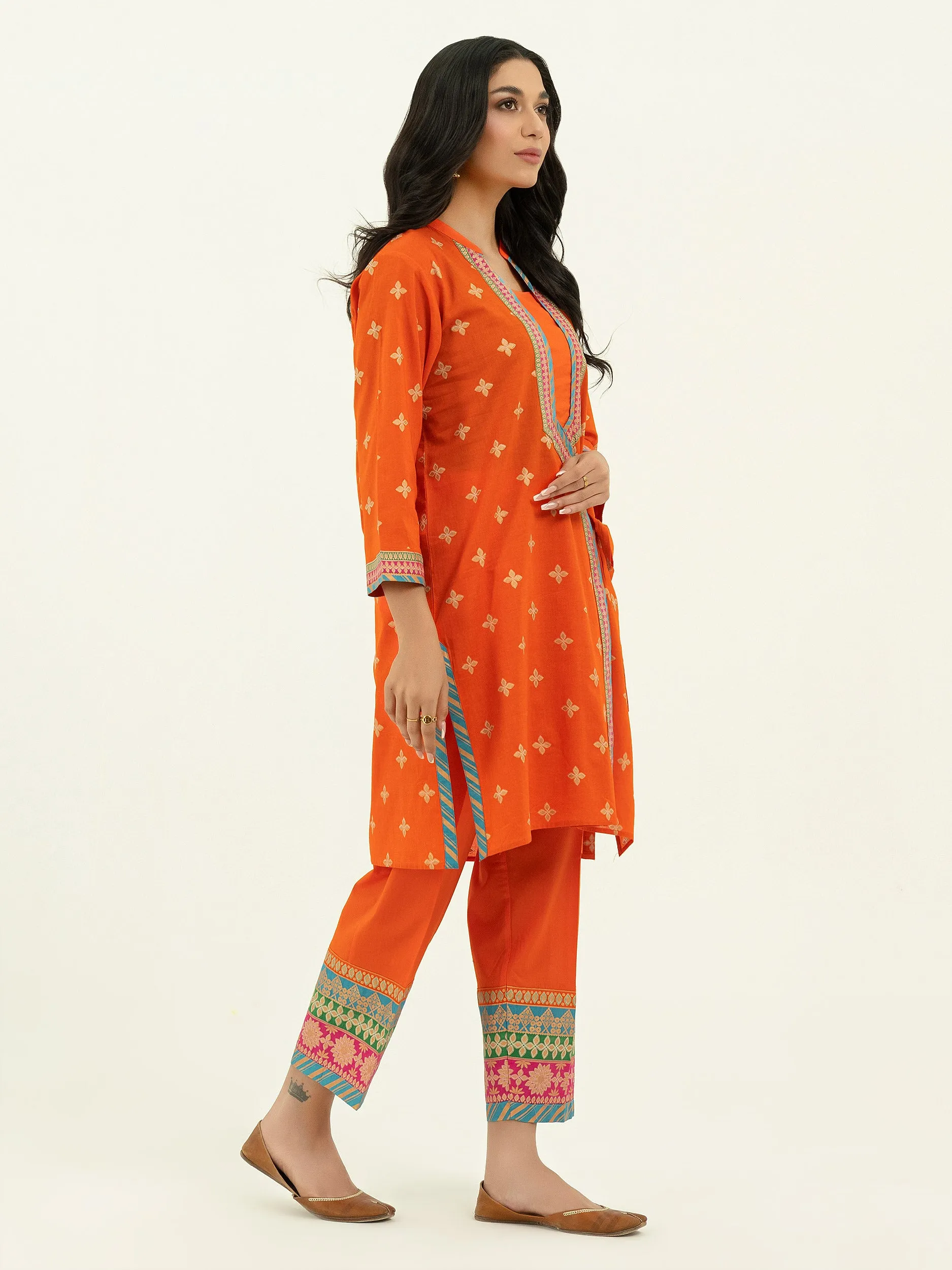 2 Piece Lawn Suit-Gold Paste Print (Pret)