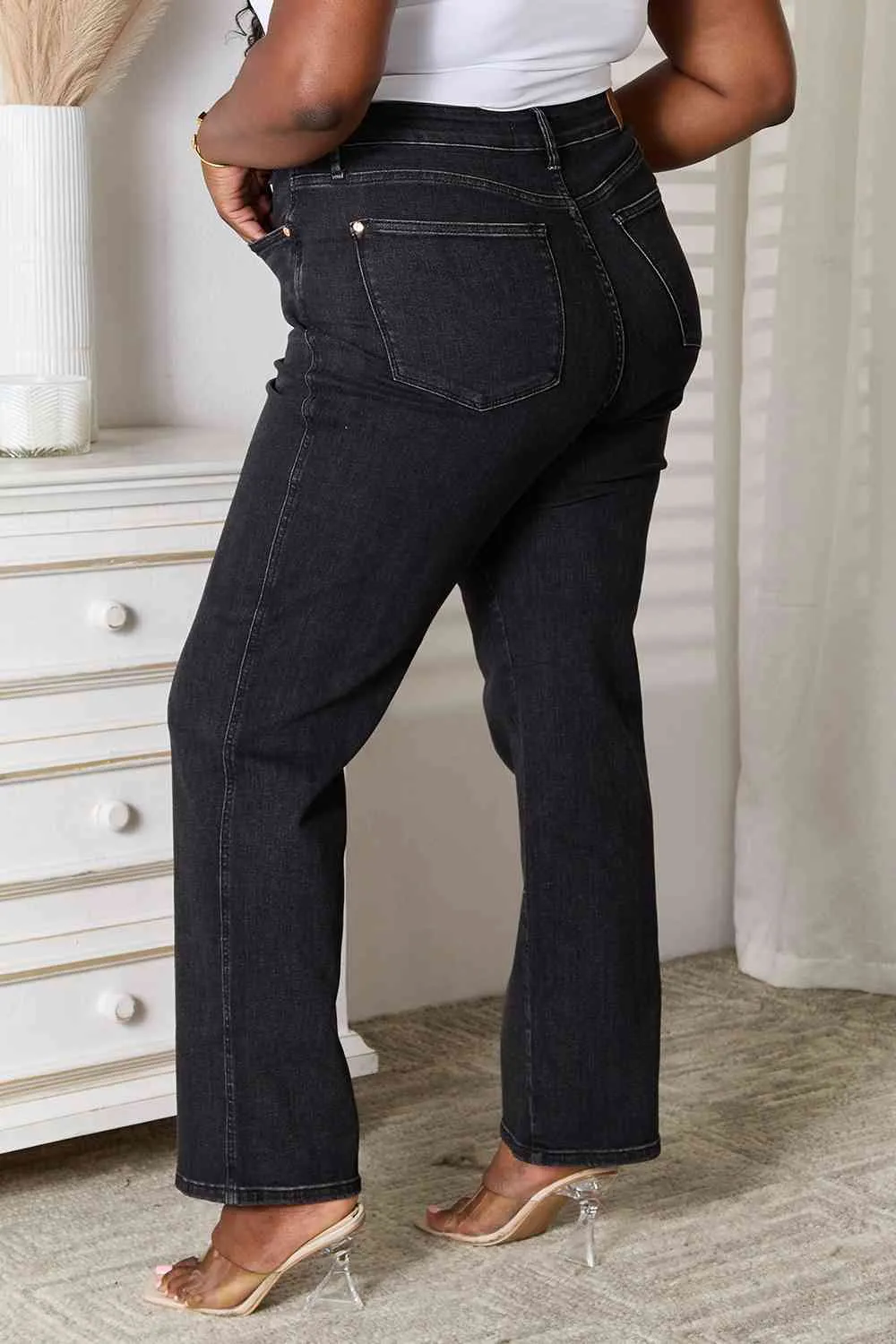 *APP EXCLUSIVE* Judy Blue Tummy Control Washed Black Straight