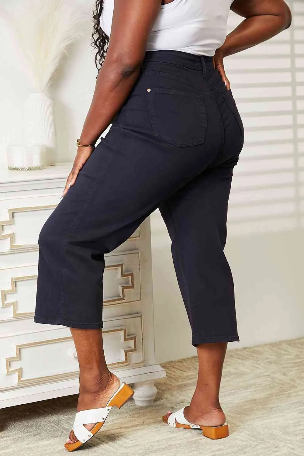 *APP EXCLUSIVE* Judy Blue Tummy Control Wide Cropped Jeans - Navy