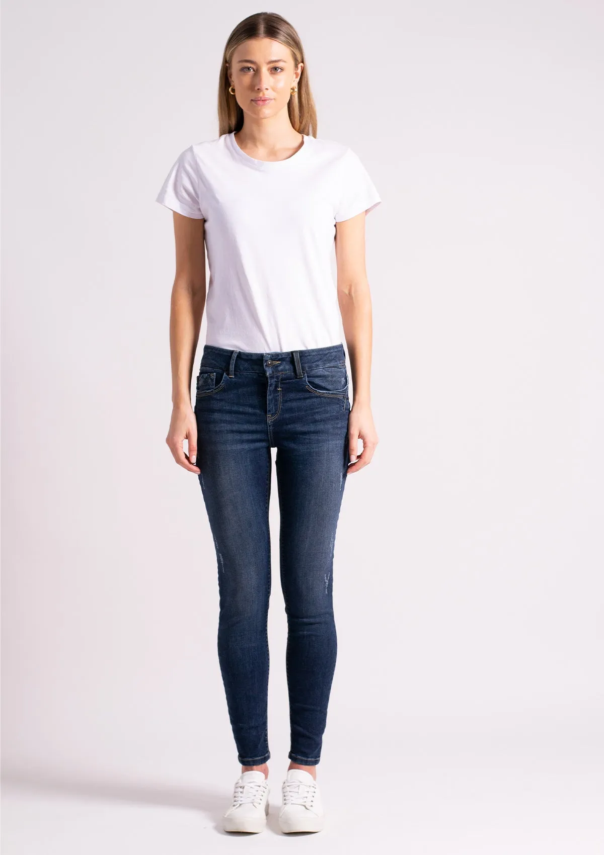 Cynthia Y Luni Mid Rise Slim Ankle Jean