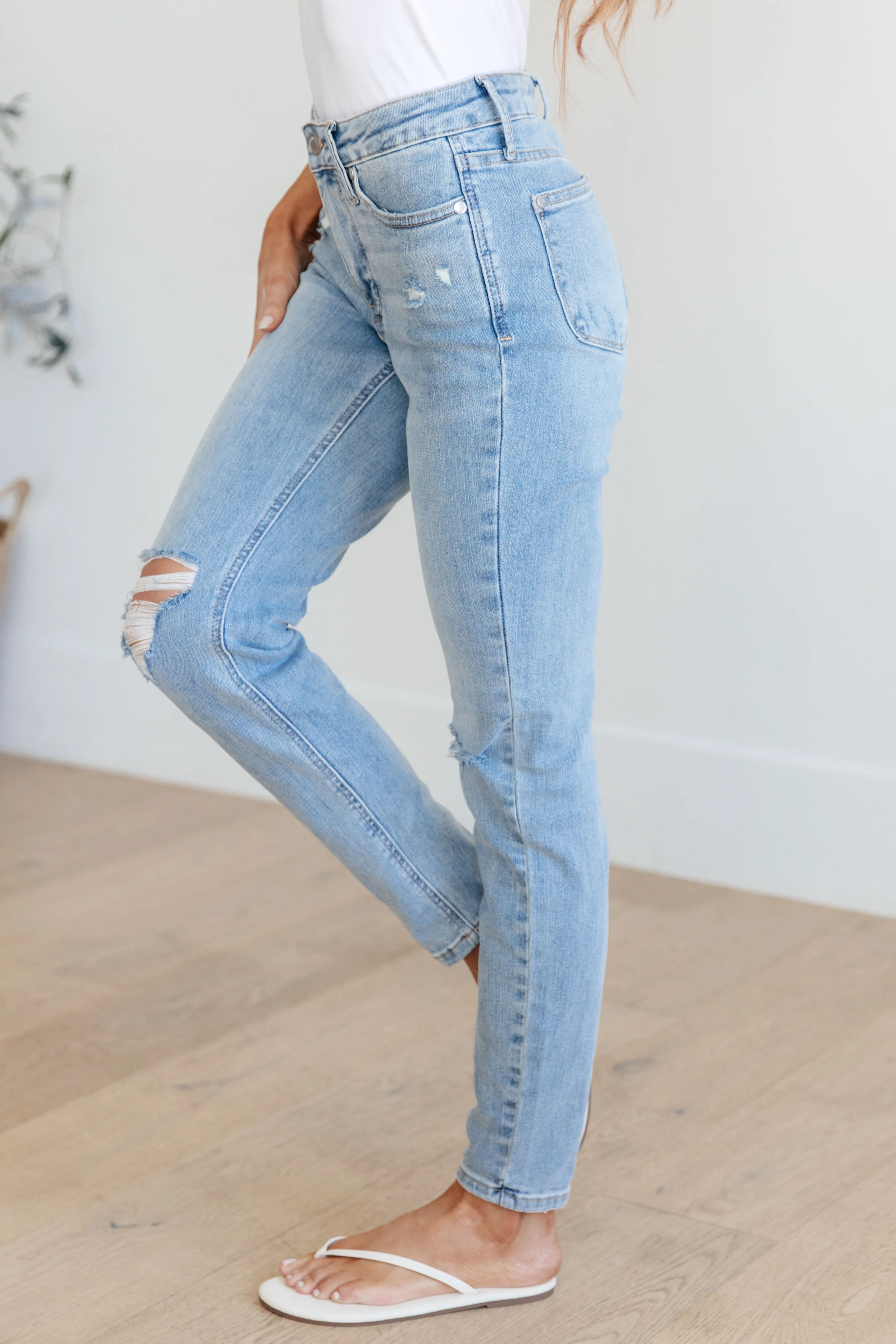 Eloise  Distressed Skinny Jeans