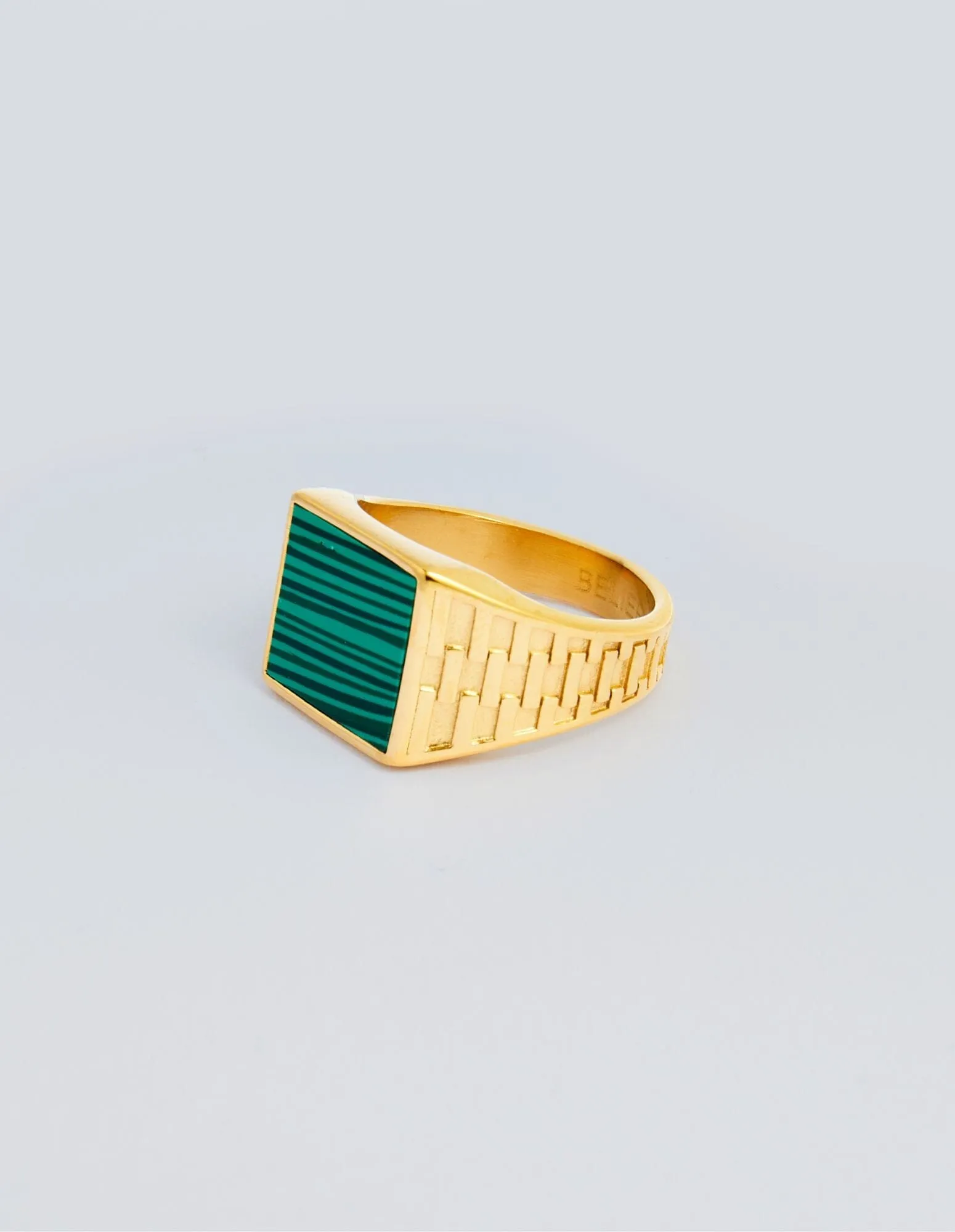 Gold Como Signet Ring