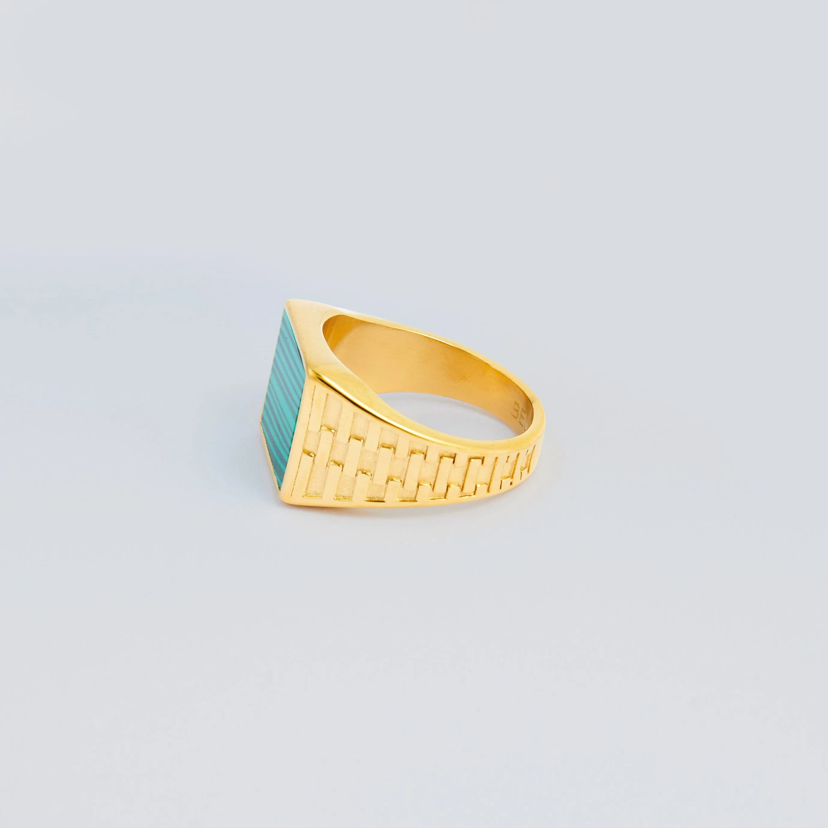 Gold Como Signet Ring