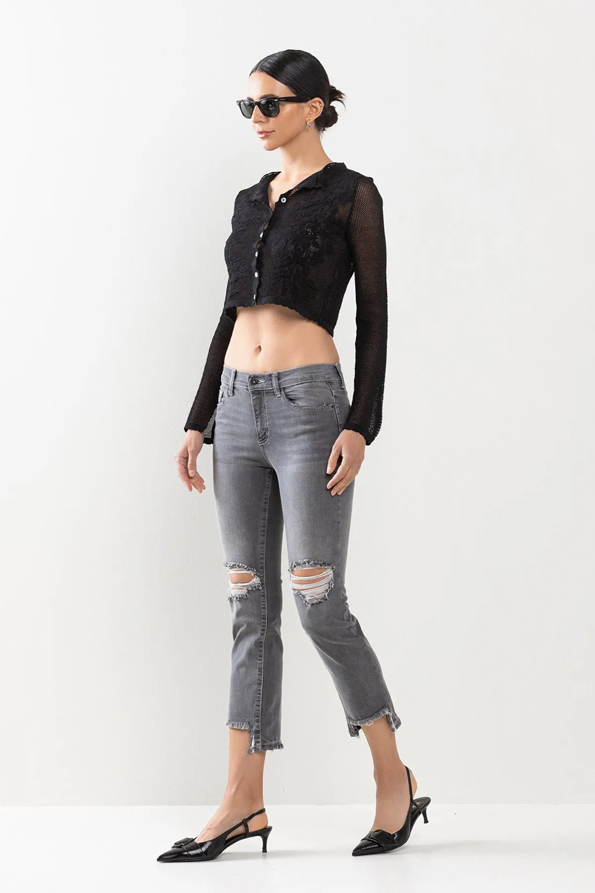 HIGH RISE ANKLE KICK FLARE JEANS WITH DISTRESSING / SP-P10674