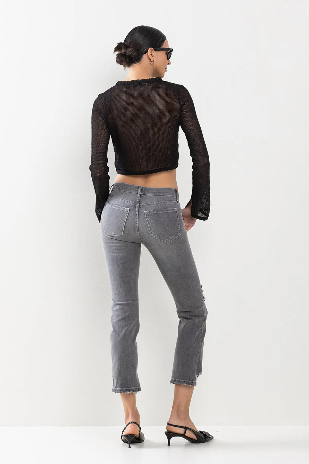 HIGH RISE ANKLE KICK FLARE JEANS WITH DISTRESSING / SP-P10674