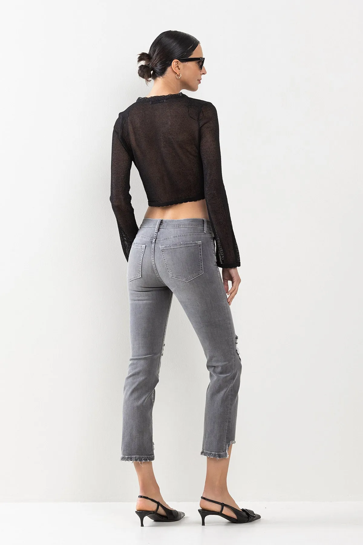 HIGH RISE ANKLE KICK FLARE JEANS WITH DISTRESSING / SP-P10674