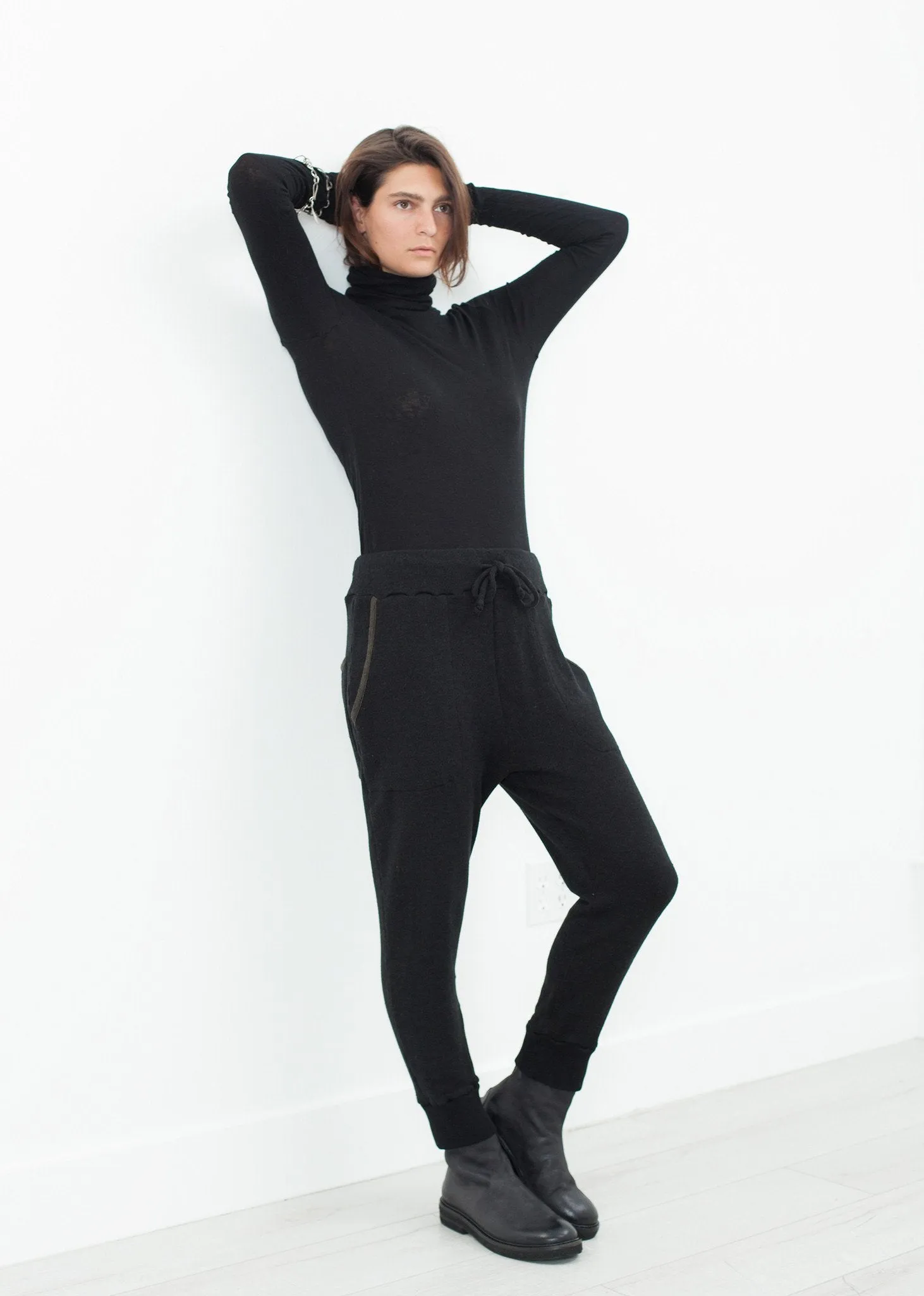 Highsoft Cropped Sweat in Black