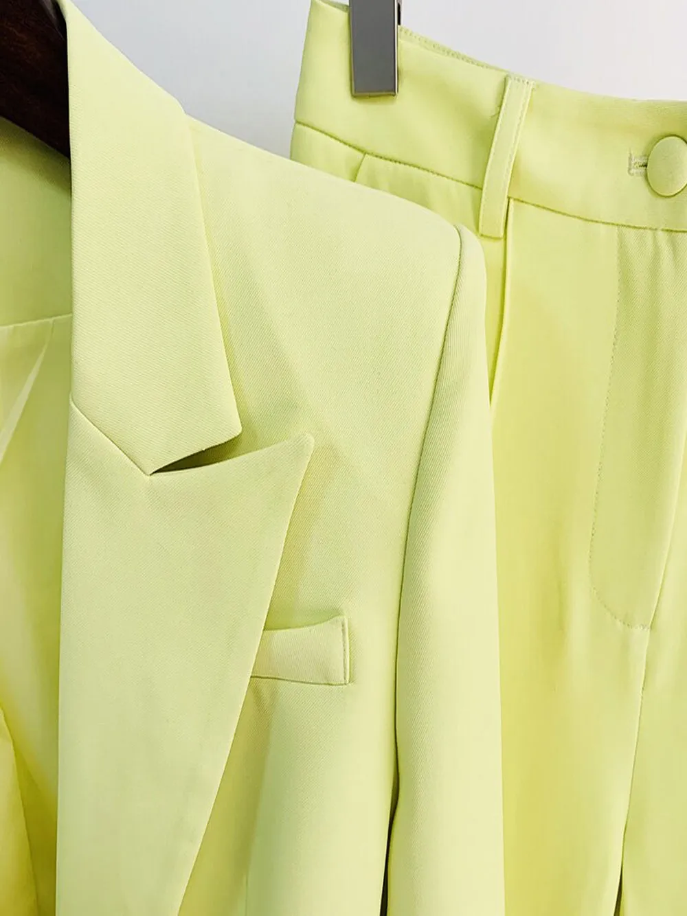 NAOMA Blazer & Flared Pants Set in Lime