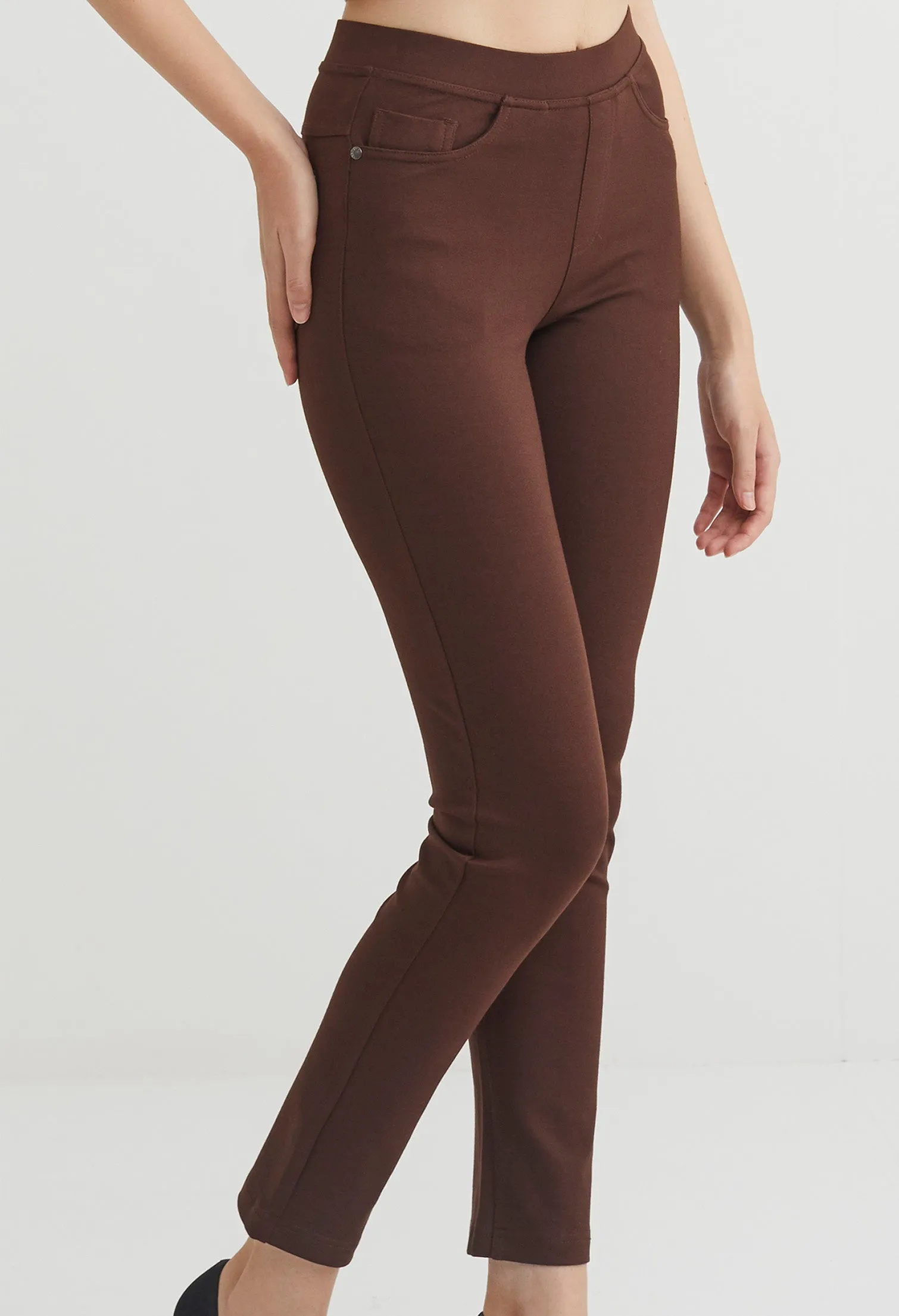 Tapered Elastic Trousers