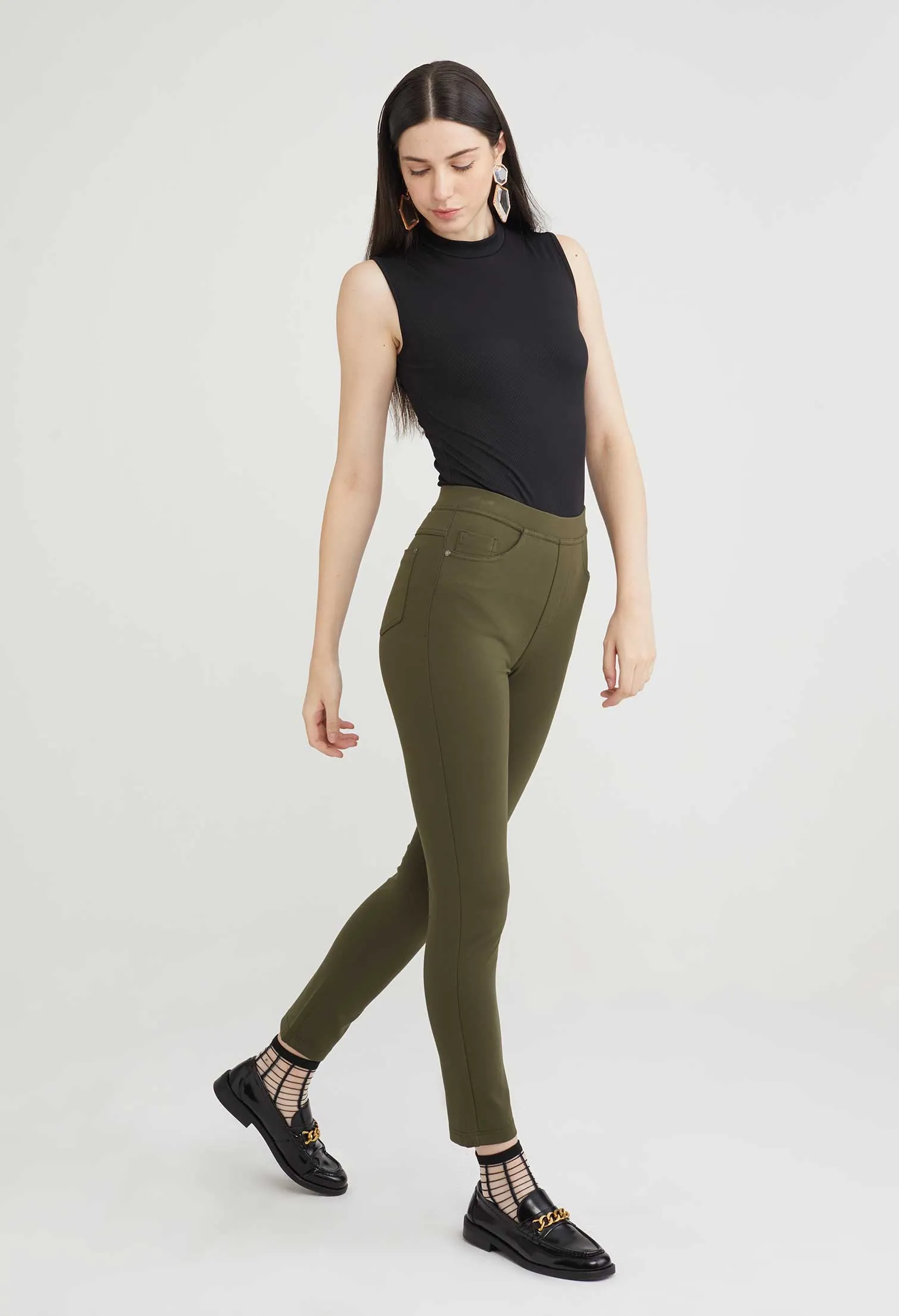 Tapered Elastic Trousers