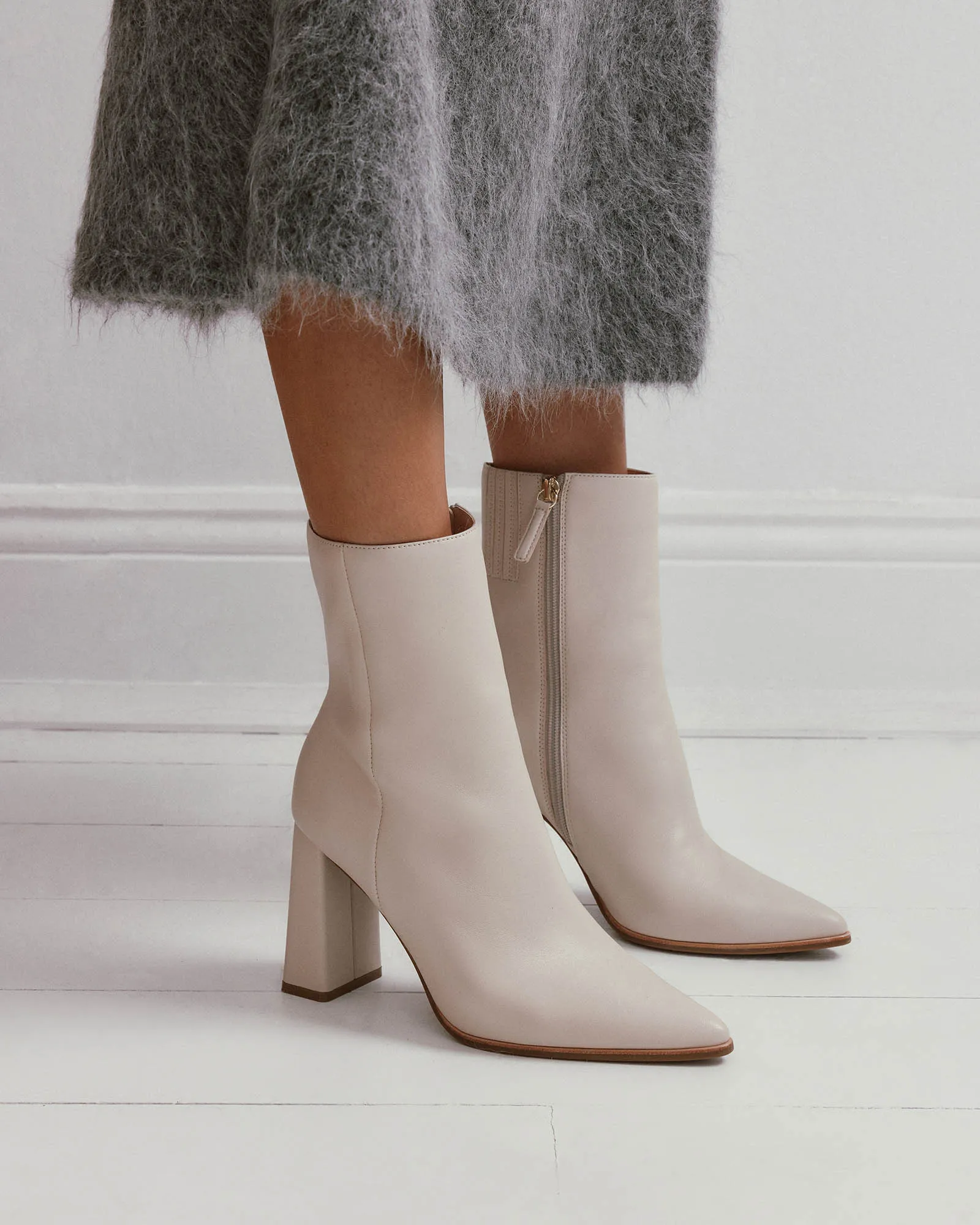 TATIANA HIGH ANKLE BOOTS OFF WHITE LEATHER