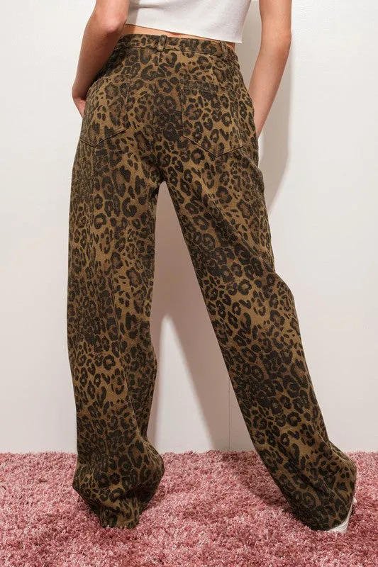 Waitlist 11/20 ♥ Giselle Mid Rise Leopard Print Denim Pants Brown