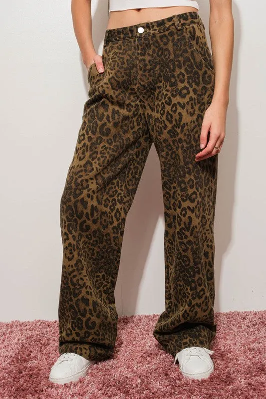 Waitlist 11/20 ♥ Giselle Mid Rise Leopard Print Denim Pants Brown