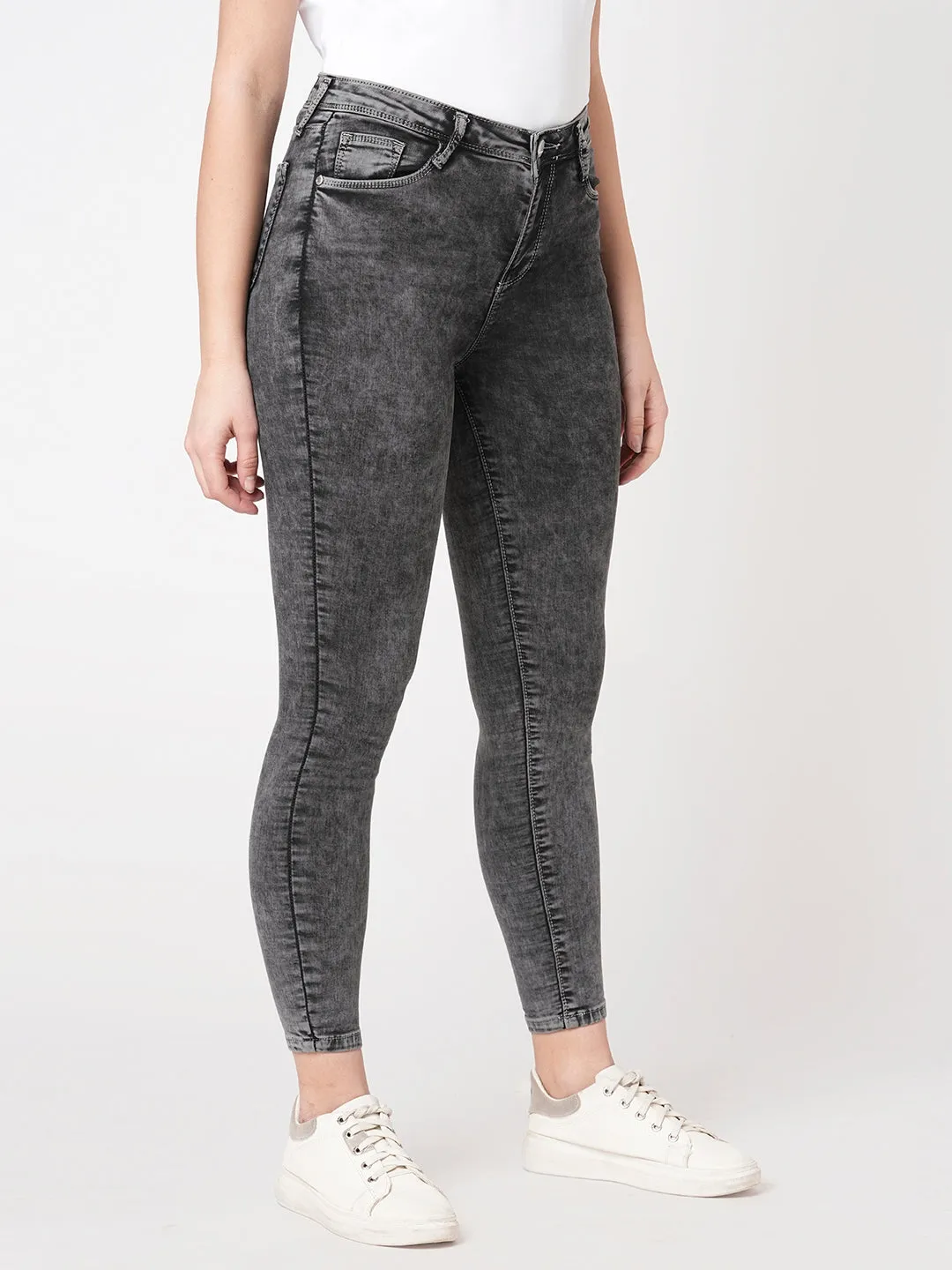 Women Mid-Rise Skinny Jeans