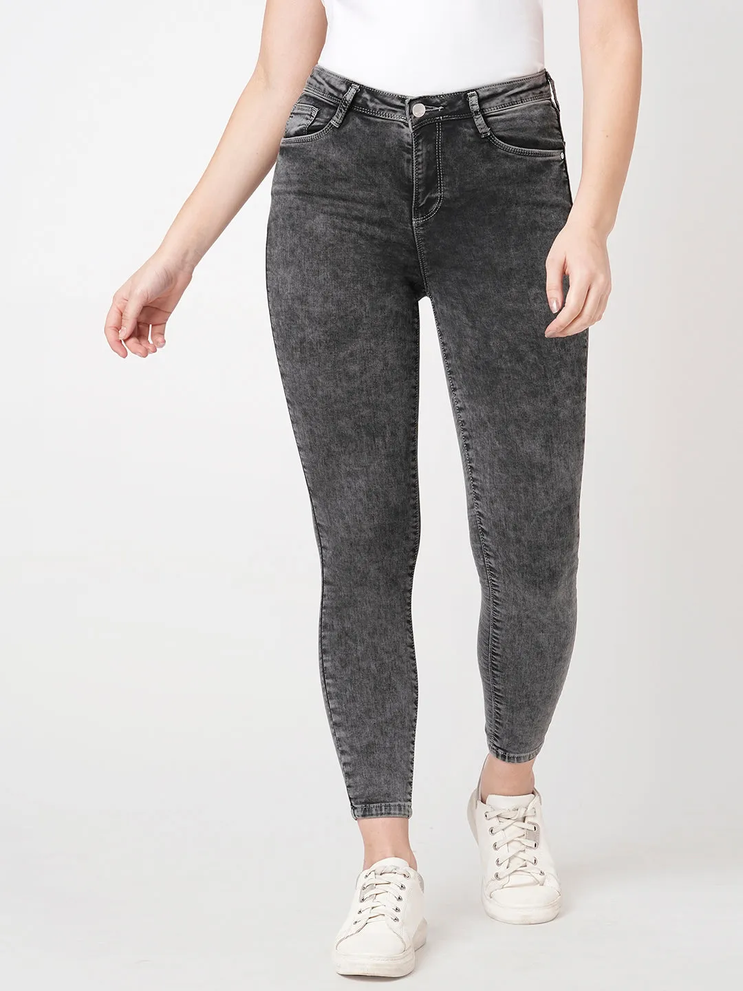 Women Mid-Rise Skinny Jeans